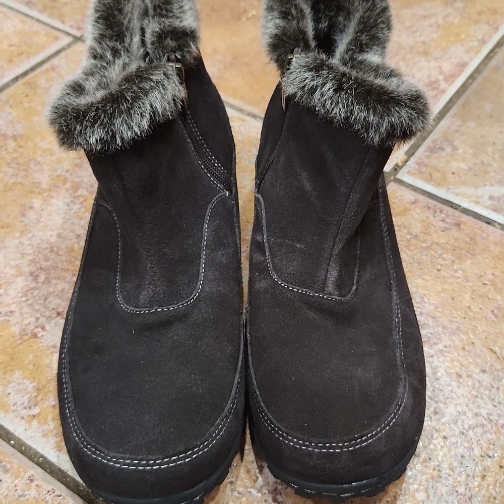 Khombu Grave women's Size 10 brown boot EUC